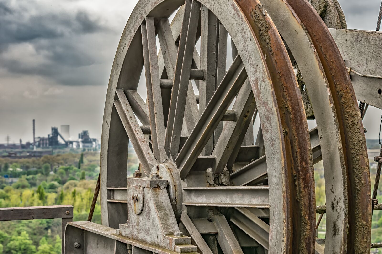 Nikon D3300 sample photo. Wheel, turn, carry photography