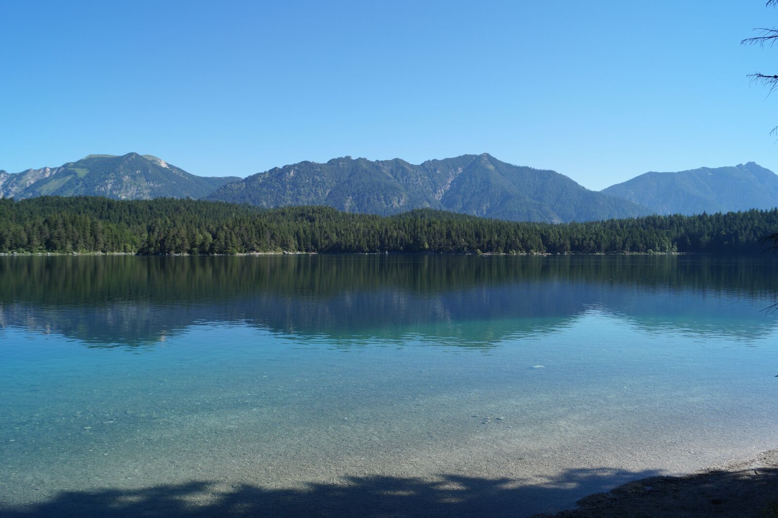 Sony DT 18-55mm F3.5-5.6 SAM II sample photo. Eibsee, bavaria, lake photography