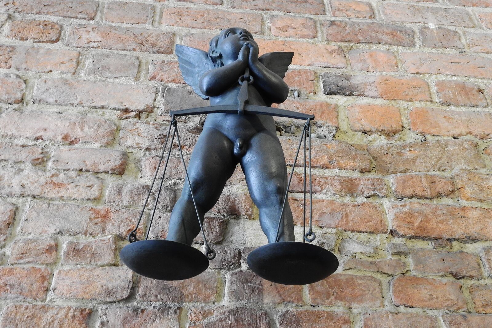 Nikon Coolpix P900 sample photo. Sculpture, wawel, angel photography