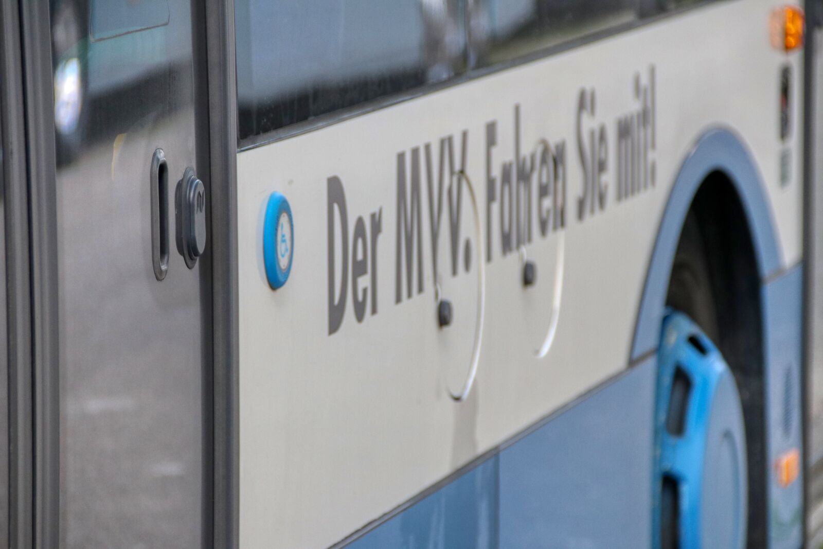 Canon EOS 80D sample photo. Mvv, munich, öpnv photography