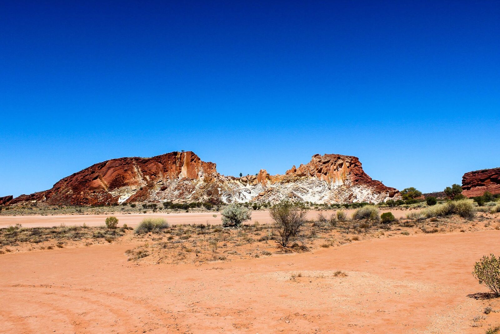 Canon EOS 600D (Rebel EOS T3i / EOS Kiss X5) sample photo. Rainbow valley nt, outback photography