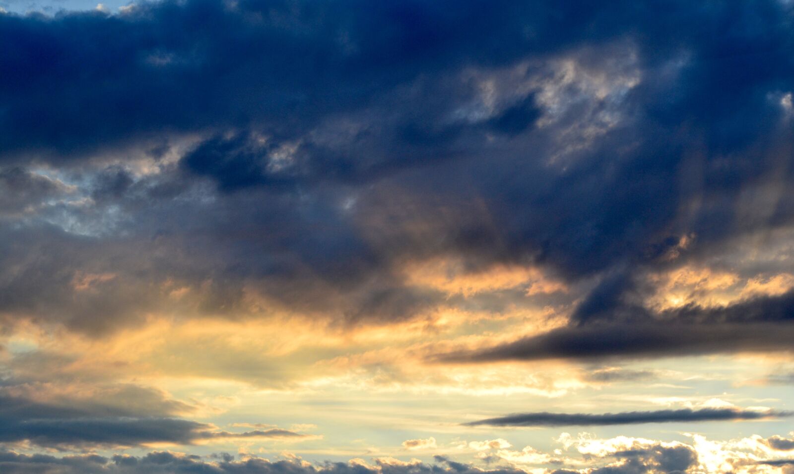Nikon D3100 sample photo. Clouds, sunbeam photography