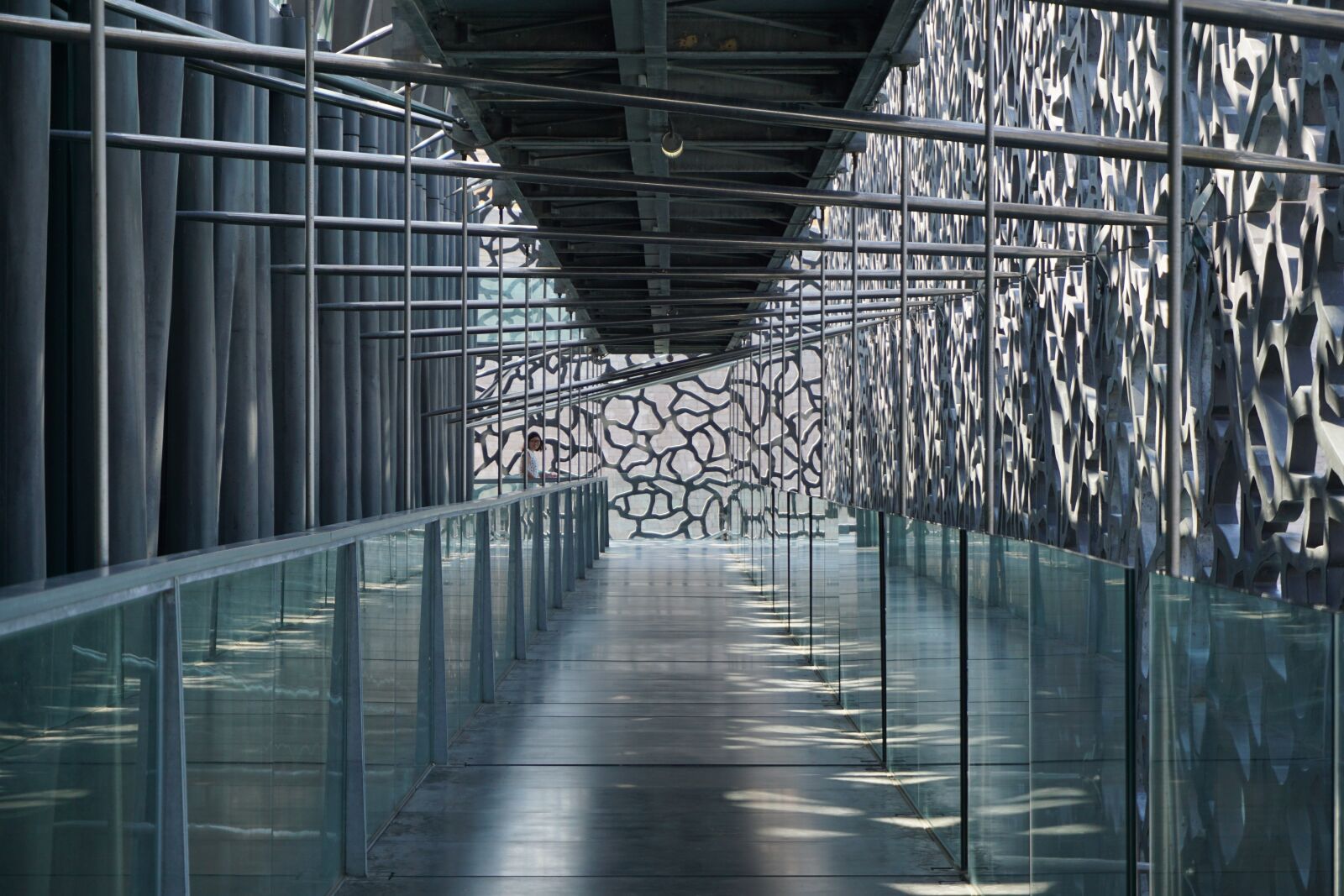 Sony E 16-50mm F3.5-5.6 PZ OSS sample photo. Marseille, mucem, architecture photography