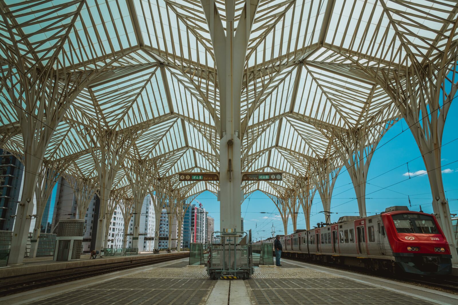 Sony E PZ 18-105mm F4 G OSS sample photo. Architecture, building, railway station photography