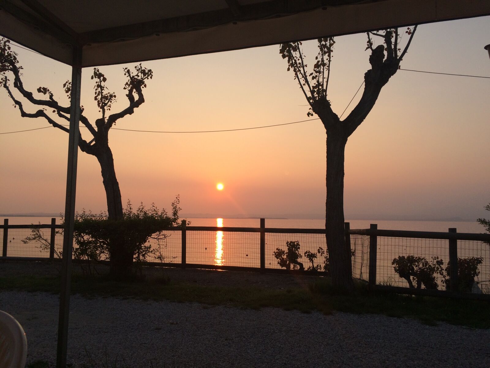 iPhone 5s back camera 4.15mm f/2.2 sample photo. Sunset, garda, lake photography