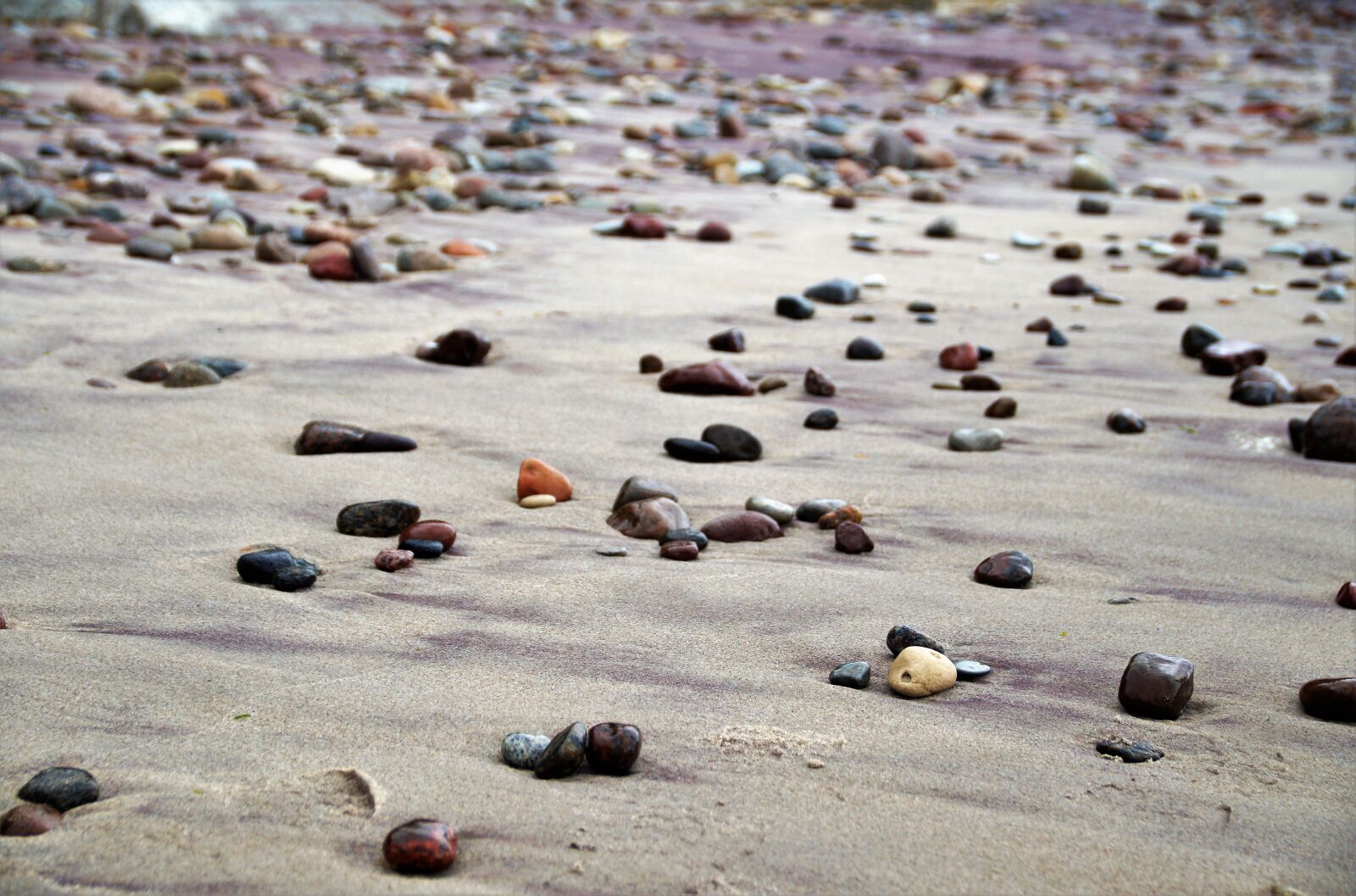 Sony SLT-A58 sample photo. Sea, beach, stones photography