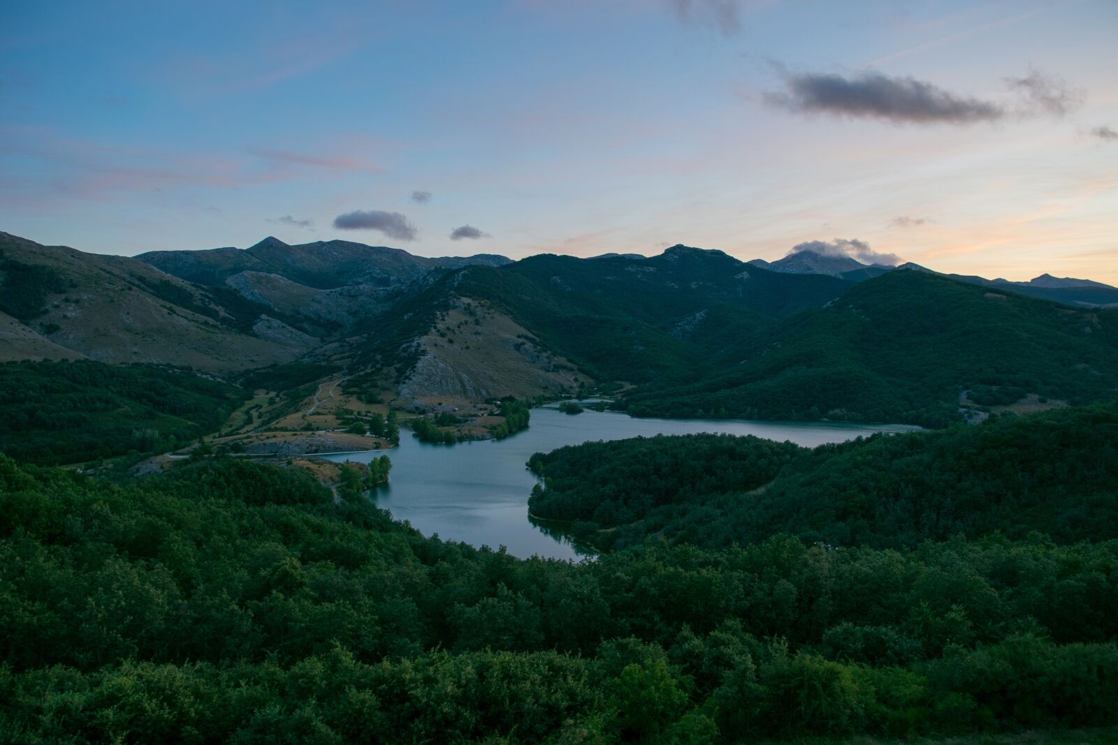 Nikon D5300 sample photo. Lake, sunset, ruesga photography