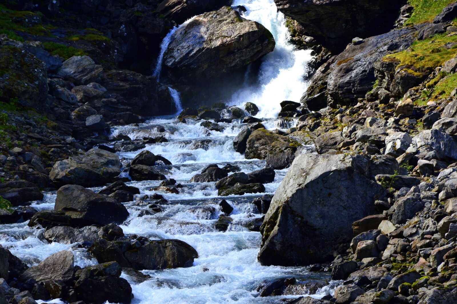 Nikon D3200 sample photo. Waterfall, river, rock photography