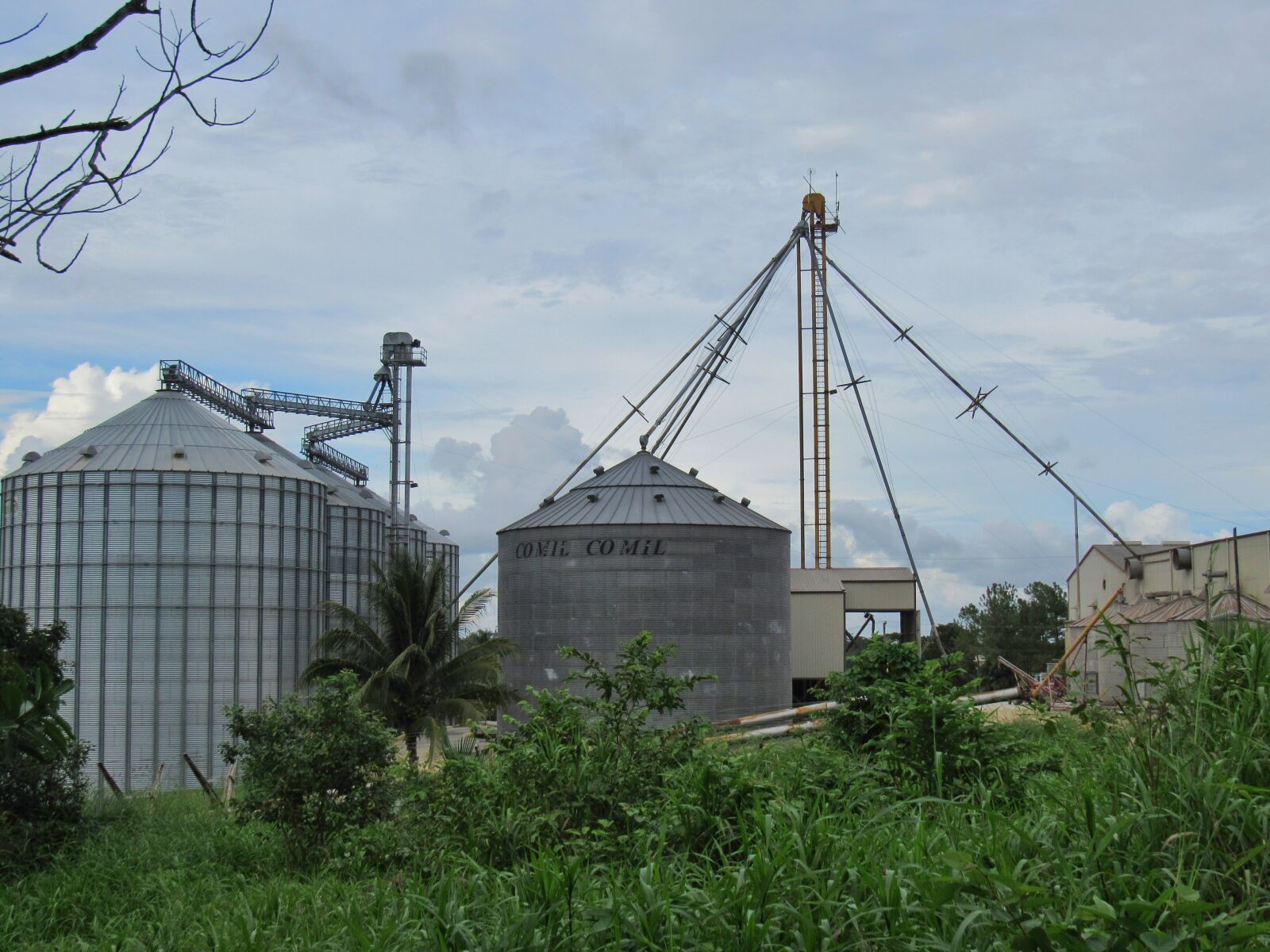 Canon PowerShot SX530 HS sample photo. Grainery, tanks, corn photography