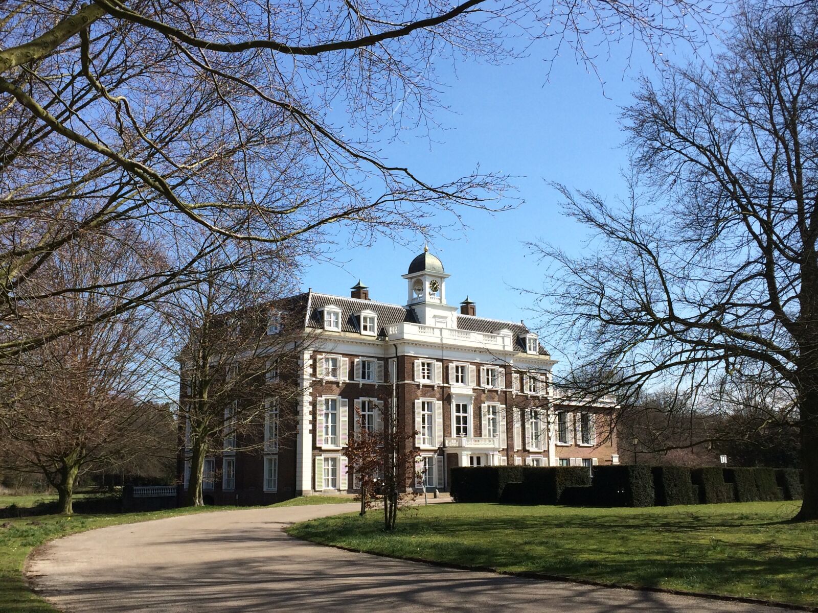 iPhone 5s back camera 4.15mm f/2.2 sample photo. Clingendael, the hague, estate photography
