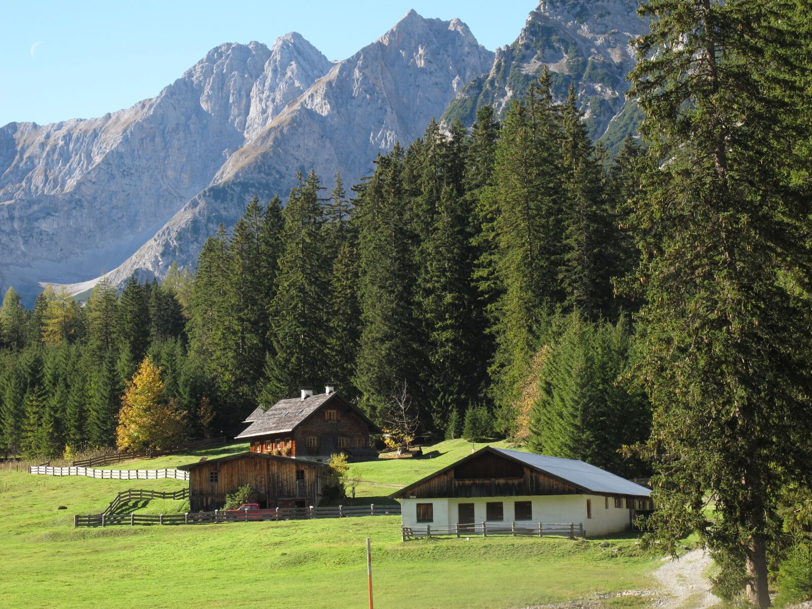 Canon PowerShot G12 sample photo. Hut, karwendel, alpine photography