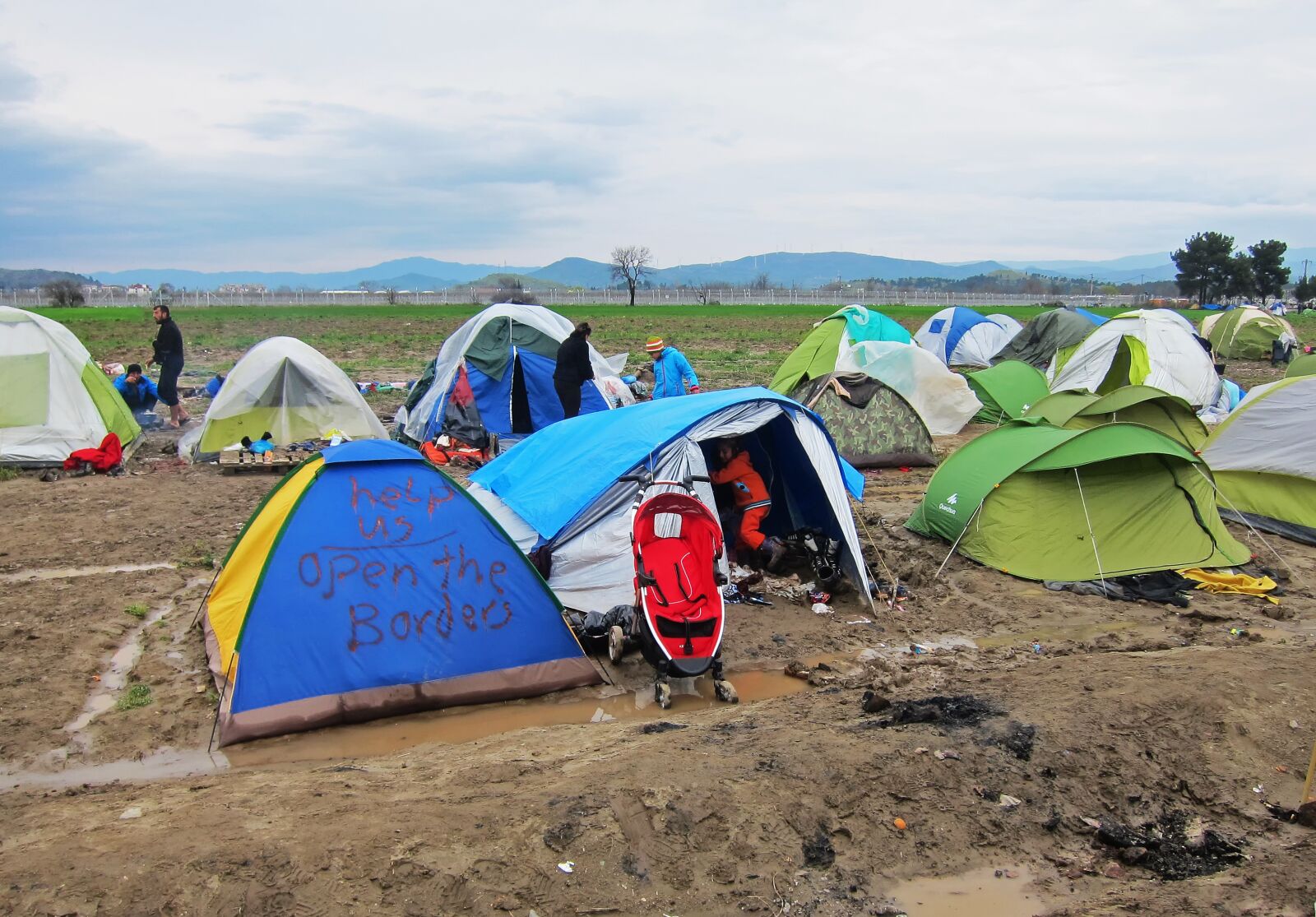 Canon PowerShot S95 sample photo. Refugee crisis, idomeni greece photography