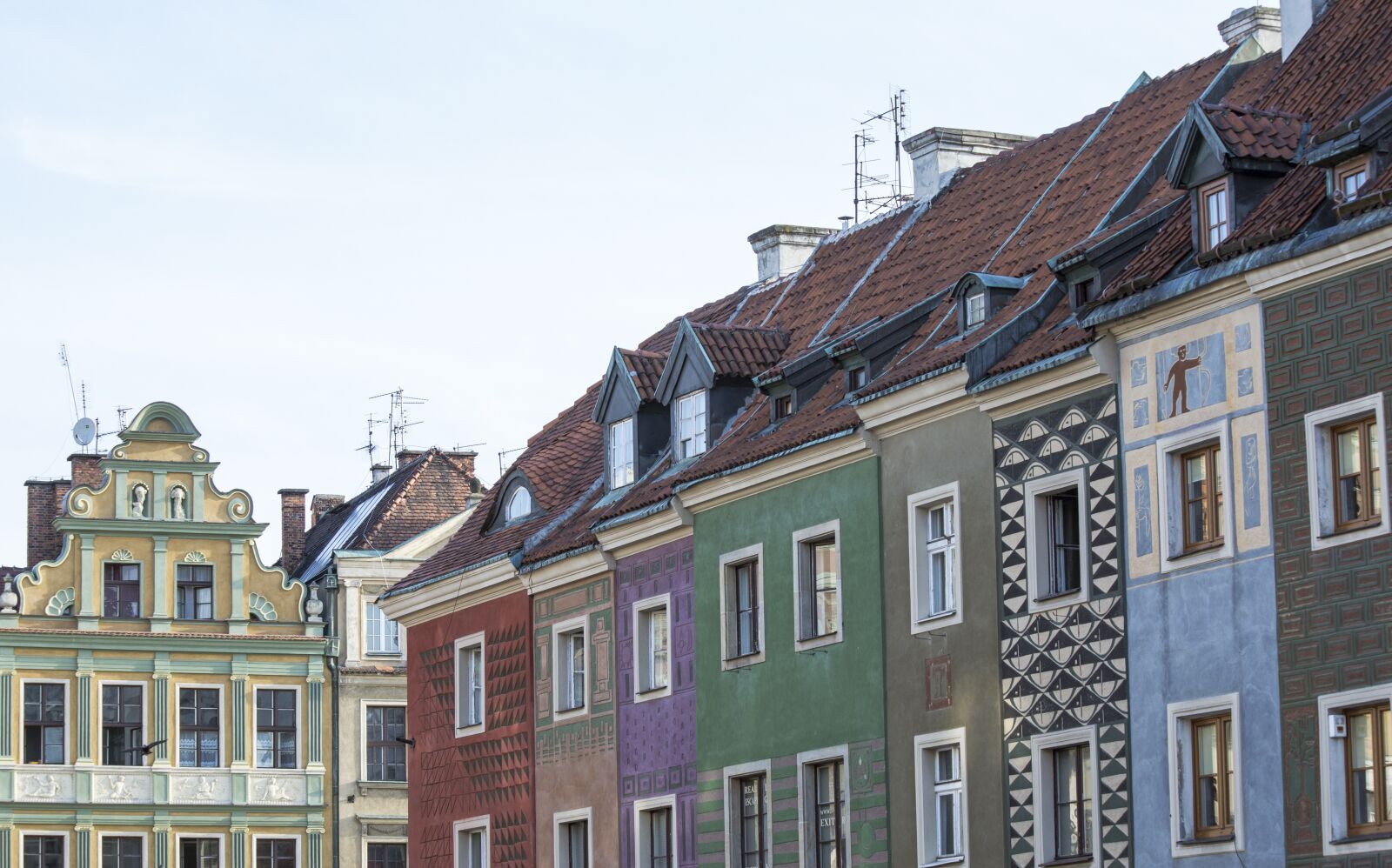 Canon EF 70-300mm F4-5.6 IS USM sample photo. Poznan, historically, architecture photography
