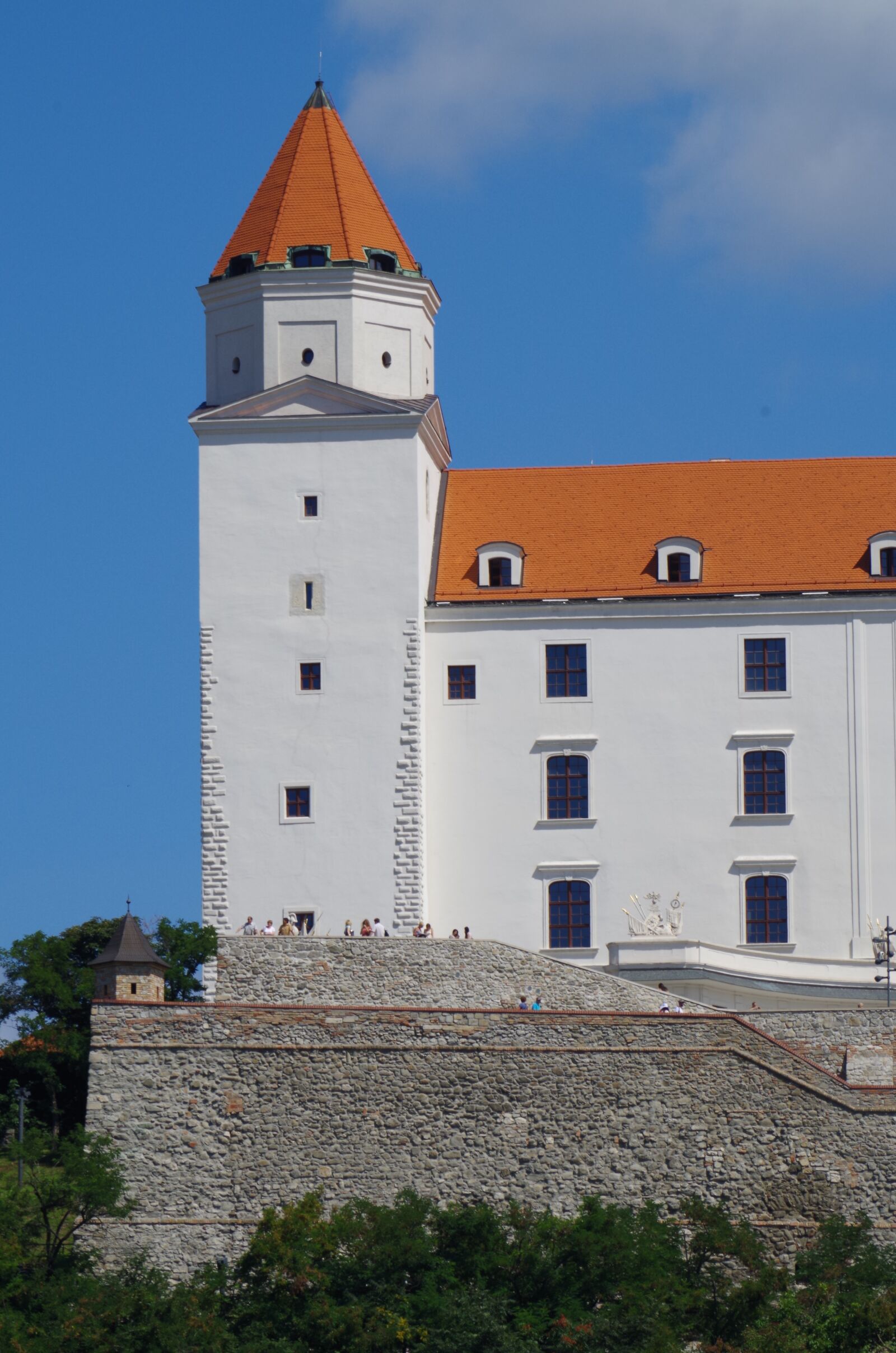 Pentax K-500 sample photo. Bratislava, slovakia, castle photography