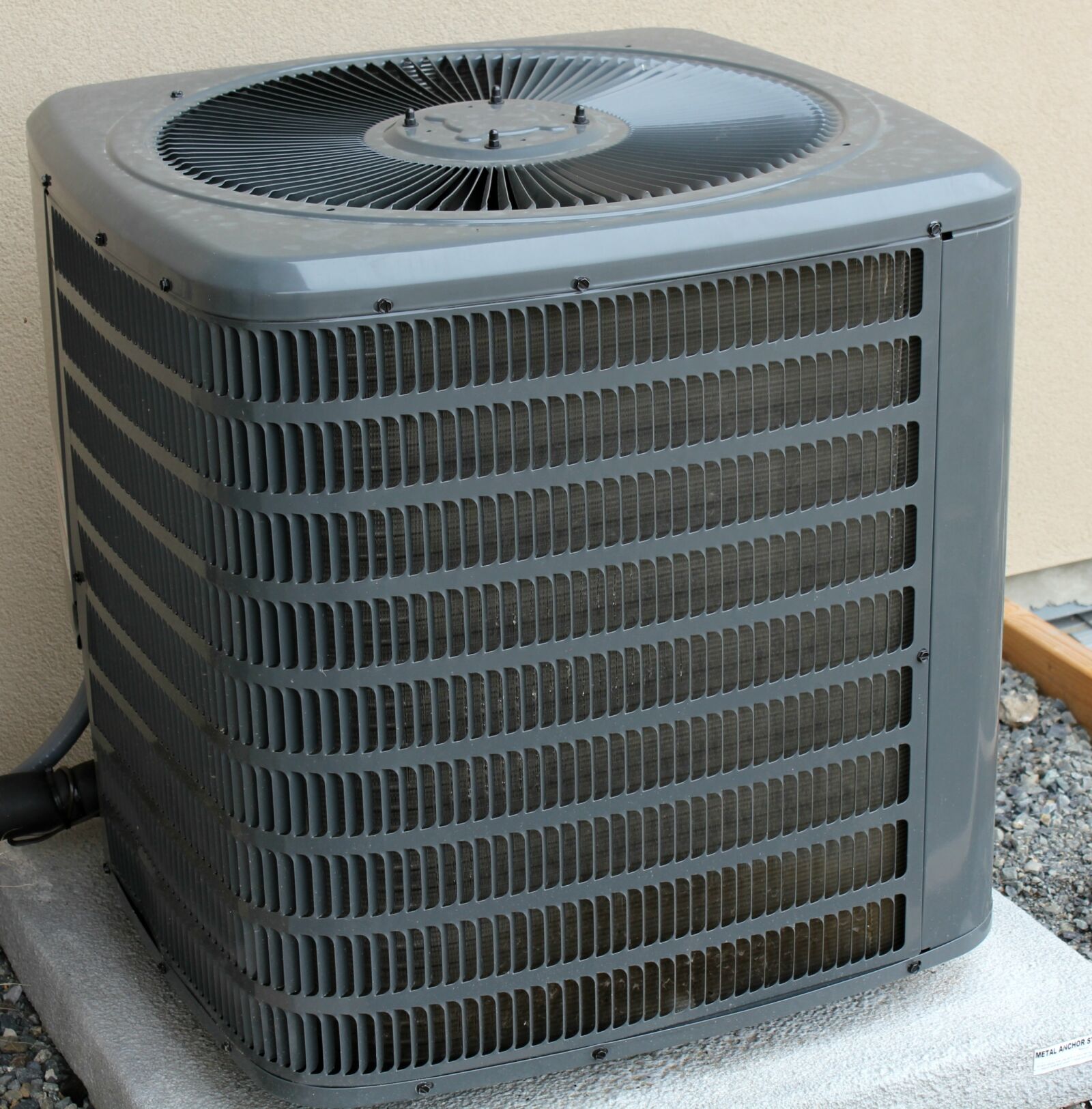 Canon EOS 550D (EOS Rebel T2i / EOS Kiss X4) sample photo. Air conditioner, ac, system photography