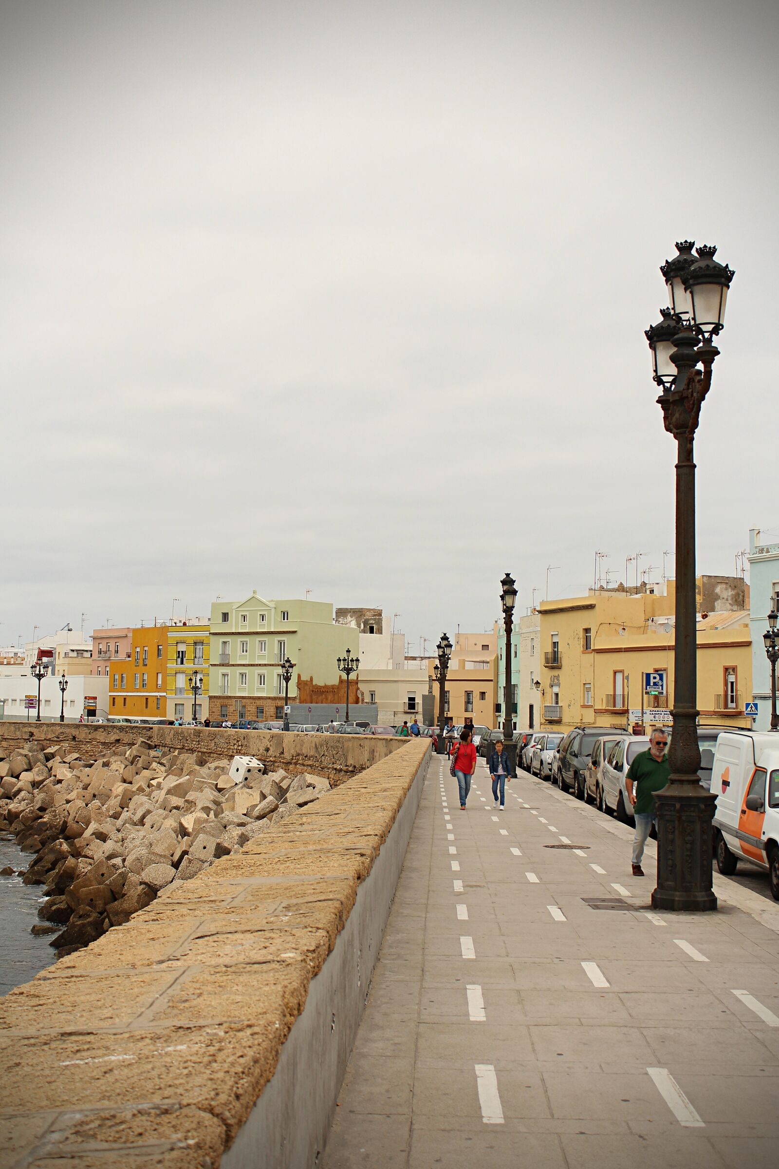 Canon EOS 600D (Rebel EOS T3i / EOS Kiss X5) sample photo. Cadiz, spain, sea photography