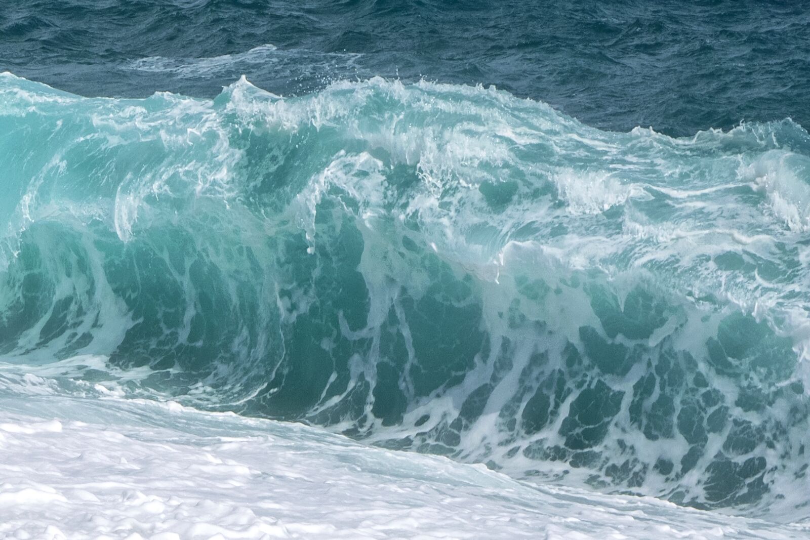 Nikon D3300 sample photo. Waves, sea, blue photography