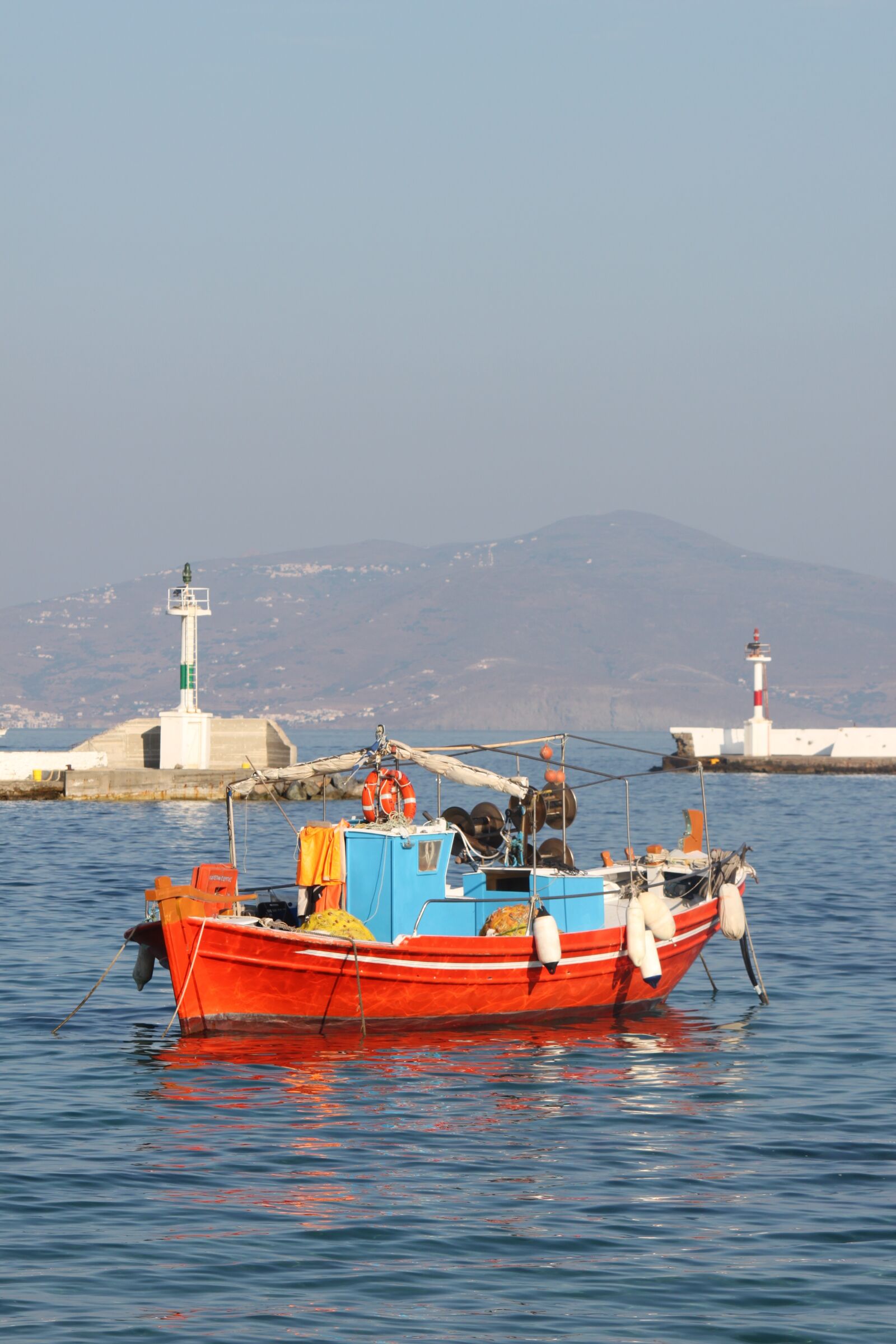 Canon EOS 500D (EOS Rebel T1i / EOS Kiss X3) sample photo. Boat, greece, greek photography