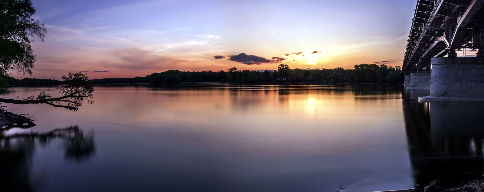 Canon EOS 750D (EOS Rebel T6i / EOS Kiss X8i) sample photo. River, silhouette, sun, travel photography