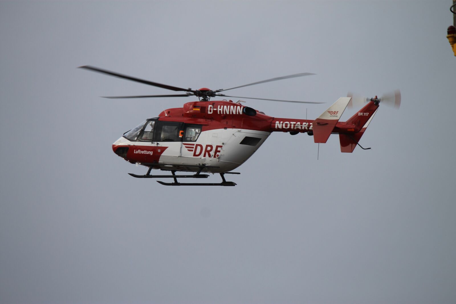 Canon EOS 1100D (EOS Rebel T3 / EOS Kiss X50) sample photo. Helicopter, aircraft, flight photography