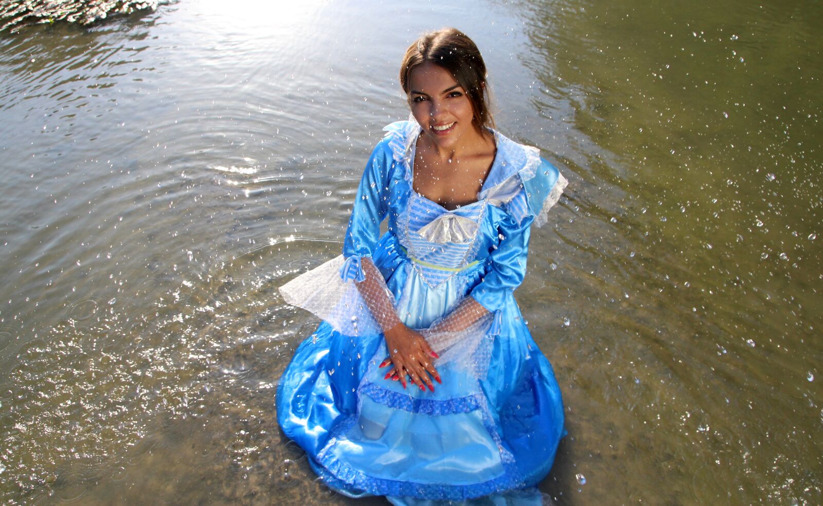 Canon EOS 700D (EOS Rebel T5i / EOS Kiss X7i) sample photo. Girl, princess, lake photography