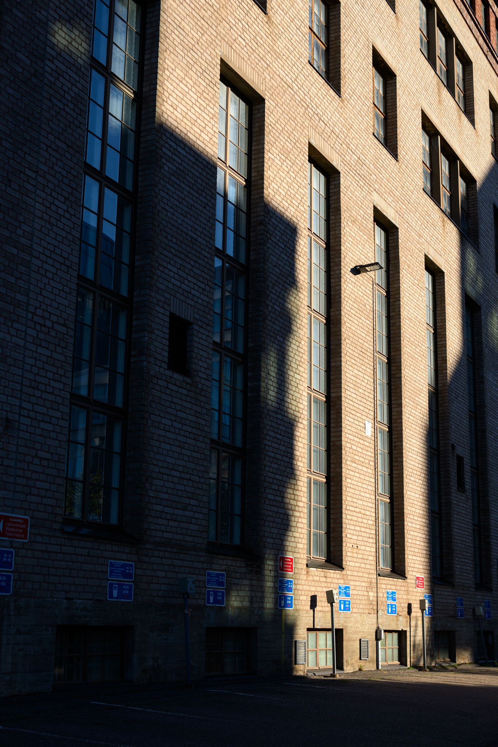 Nikon Z8 sample photo. Morning light street photography