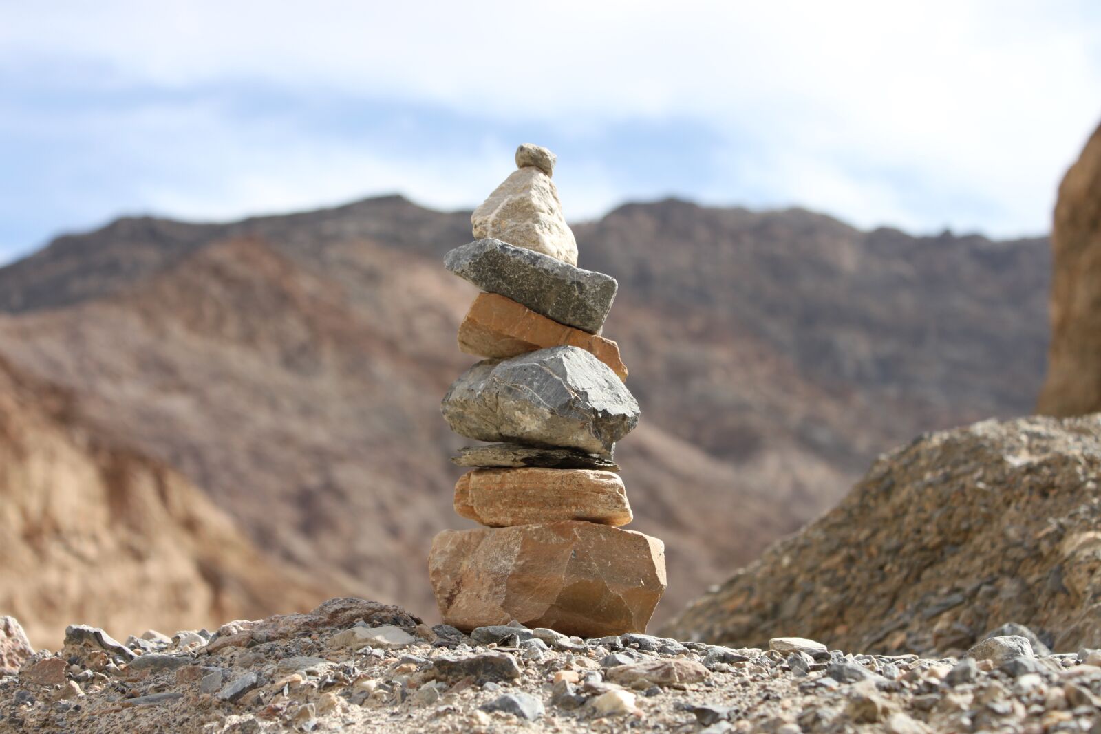 Canon EOS 500D (EOS Rebel T1i / EOS Kiss X3) sample photo. Stones, death valley, desert photography