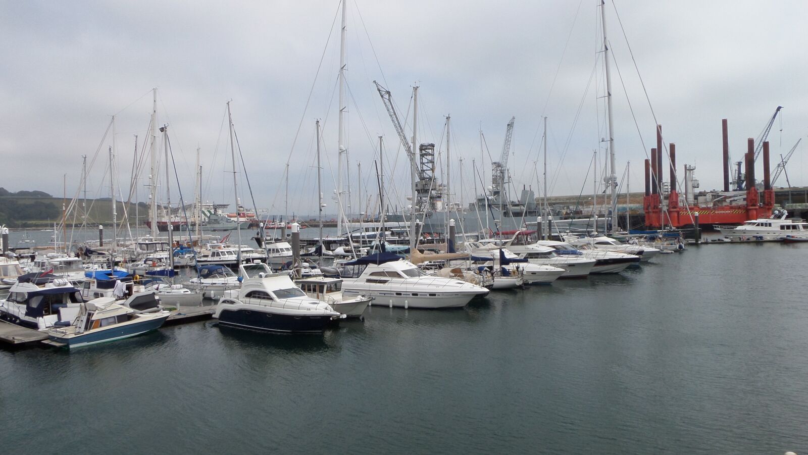 Samsung WB200F/WB201F/WB202F sample photo. Harbor, boats, sea photography