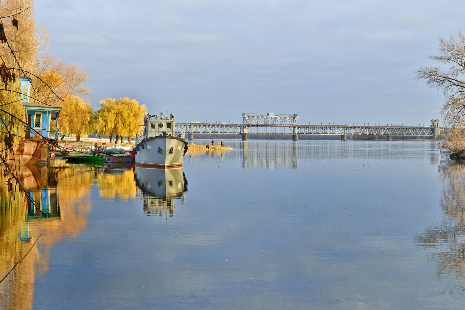Nikon D3100 sample photo. Ship, river, ukraine photography