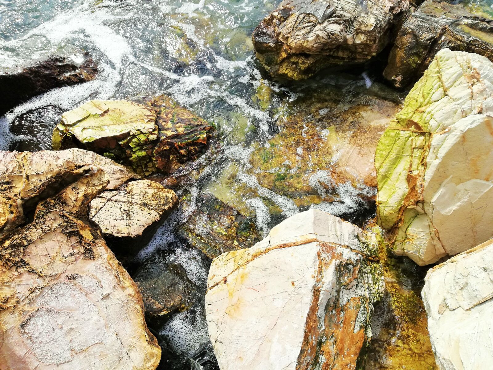 HUAWEI Mate 10 Lite sample photo. Roche, nature, pierre photography