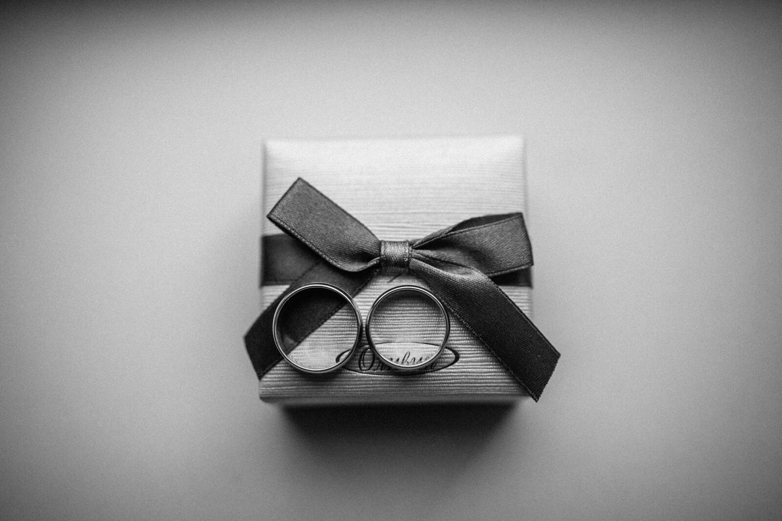 Canon EOS 5D Mark II sample photo. Rings, wedding, engagement ring photography