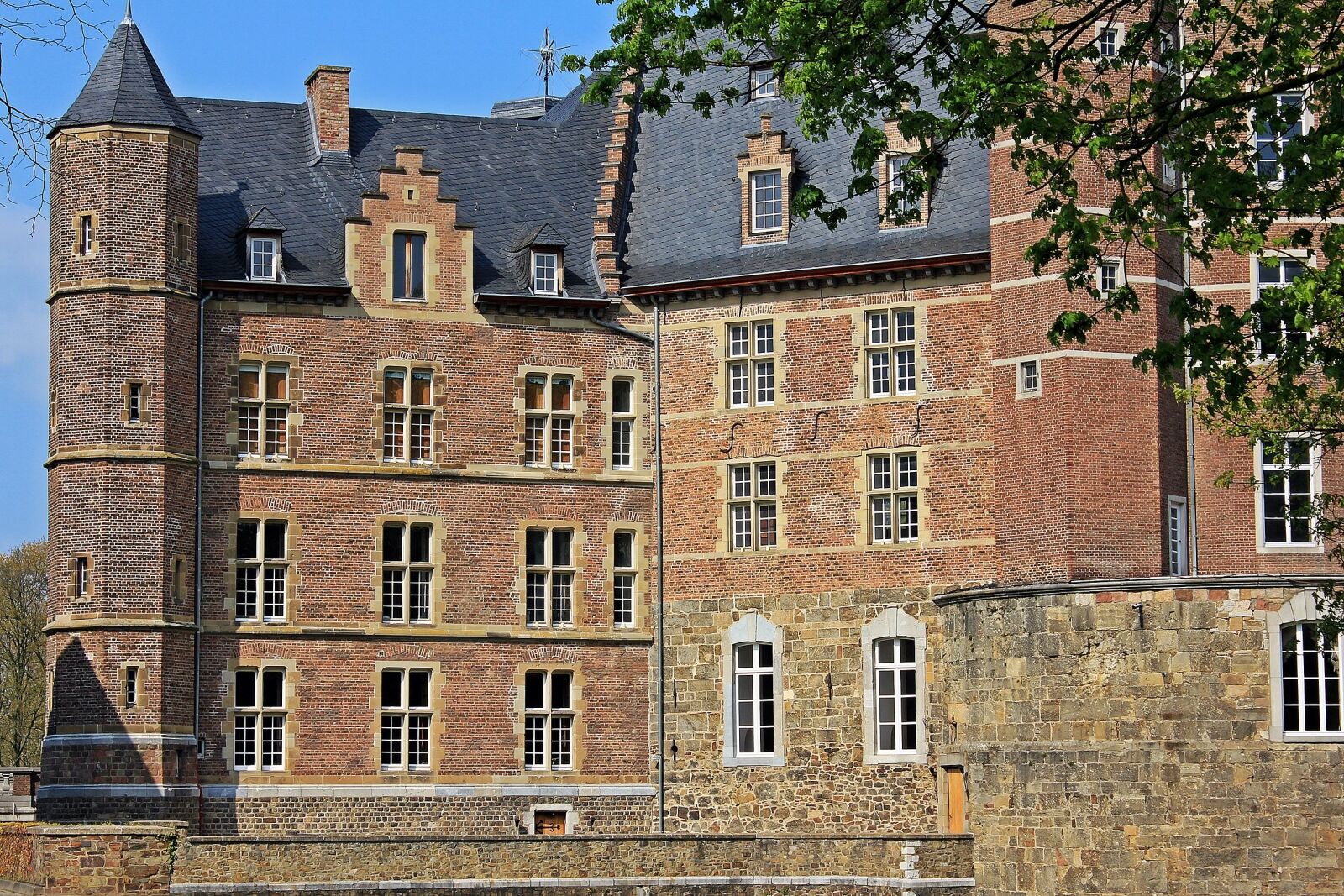 Canon EOS 550D (EOS Rebel T2i / EOS Kiss X4) sample photo. Castle, castle merode, park photography