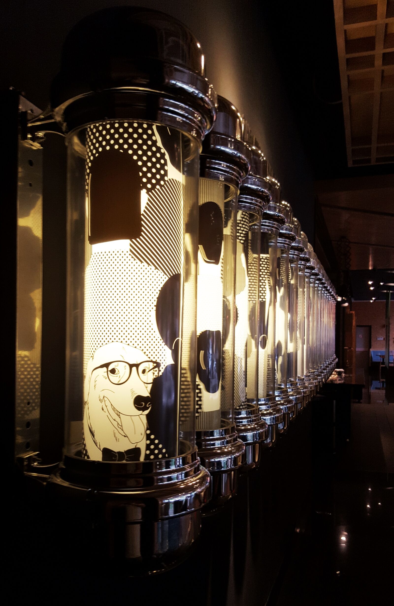 Samsung Galaxy S6 sample photo. Fluorescent lighting, funny, deco photography