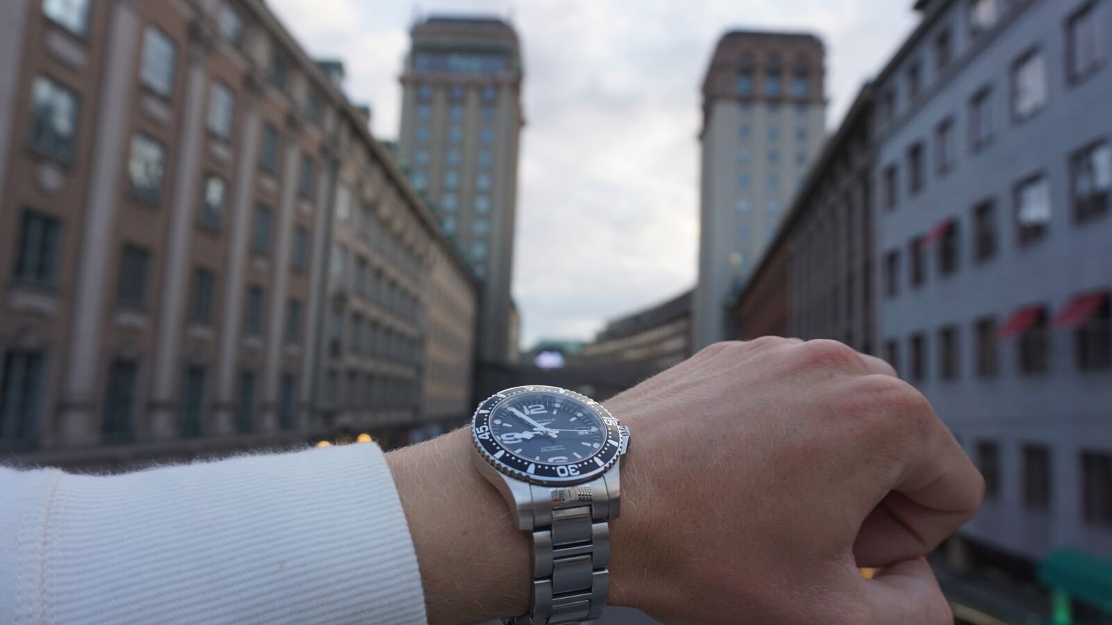 Sony E 16-50mm F3.5-5.6 PZ OSS sample photo. Luxury, watch, fashion photography