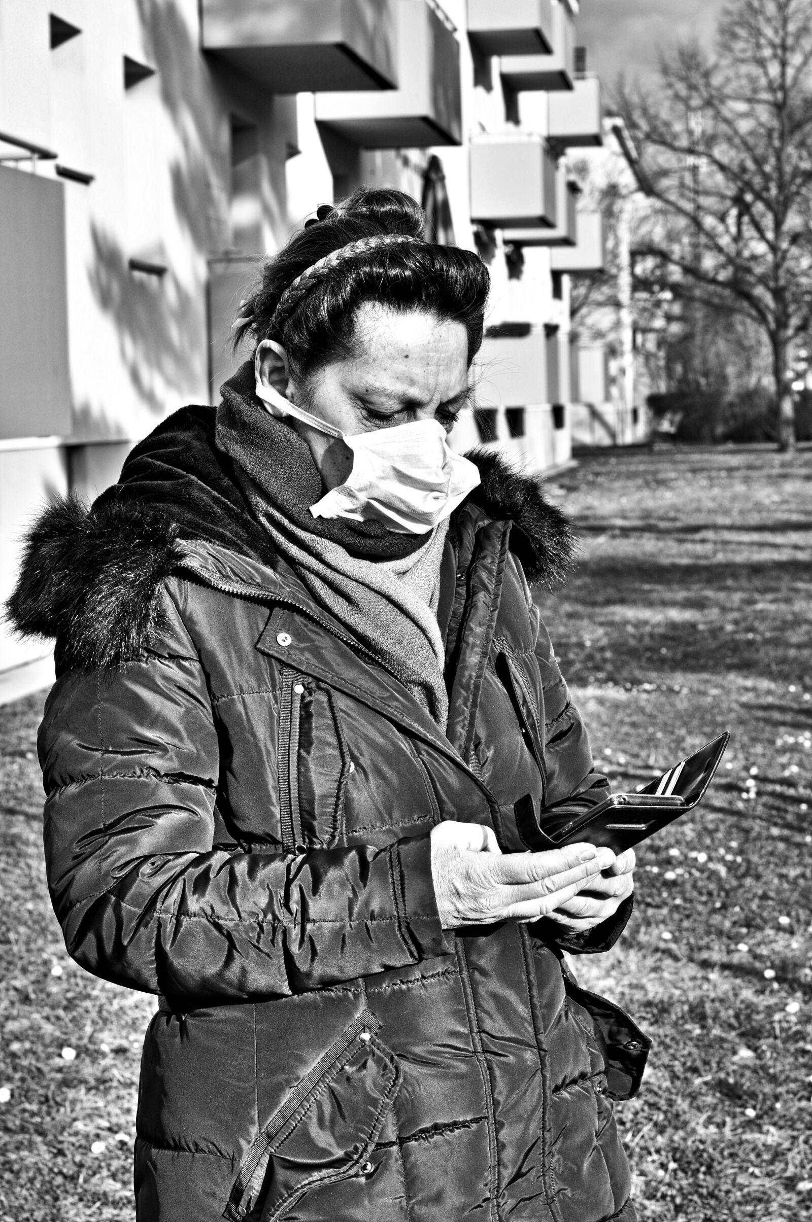 Nikon D90 sample photo. Mouth guard, corona, virus photography