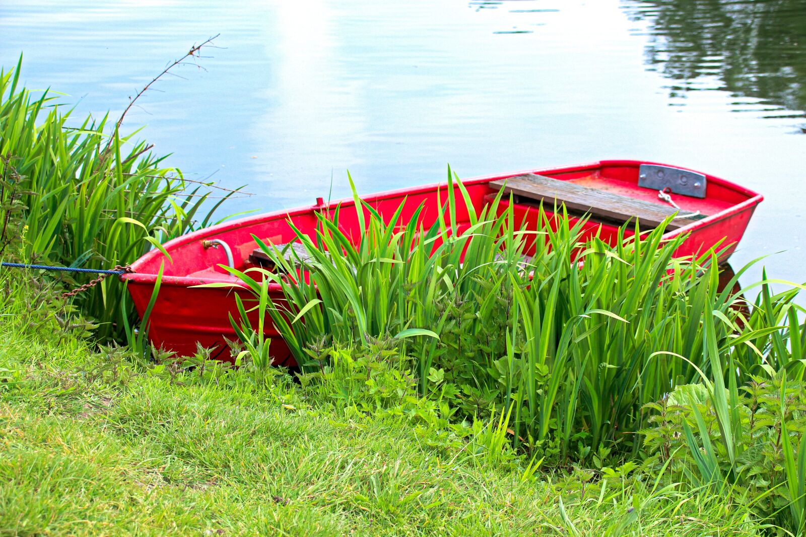 Canon EOS 700D (EOS Rebel T5i / EOS Kiss X7i) sample photo. Boat, water, sea photography