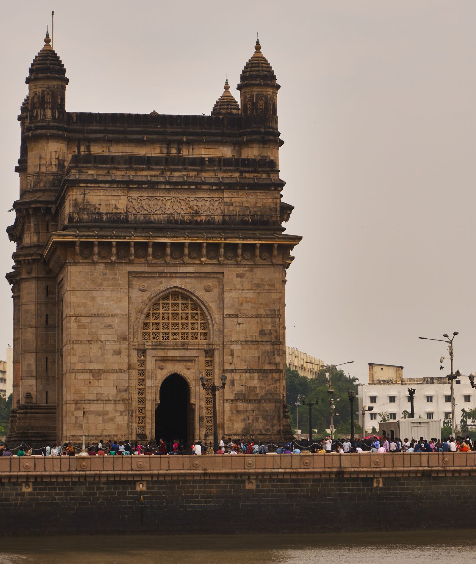 Sony a6300 + Sony E PZ 16-50 mm F3.5-5.6 OSS (SELP1650) sample photo. Gateway of india, gateway photography