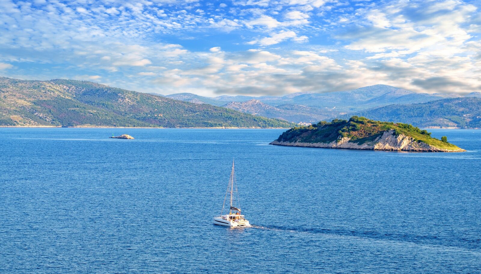Fujifilm X-T2 + Fujifilm XF 55-200mm F3.5-4.8 R LM OIS sample photo. Water, sea, ocean photography
