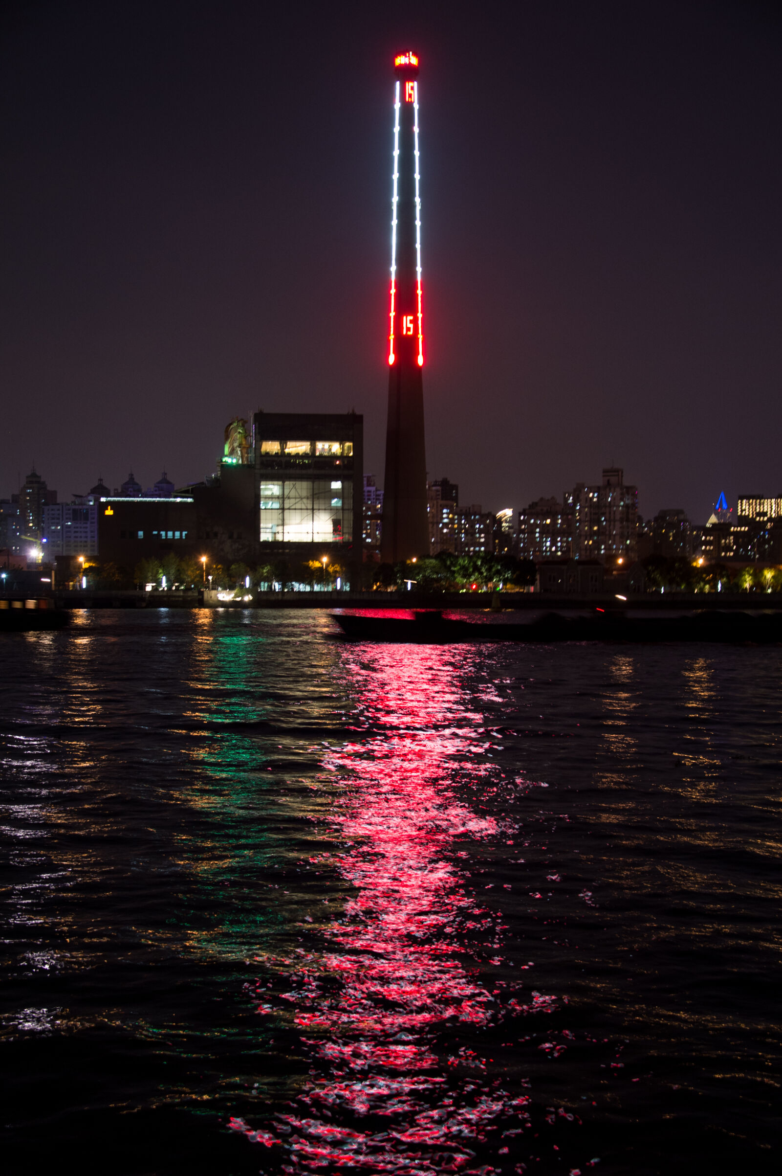 Nikon Df sample photo. City, night, red, sea photography