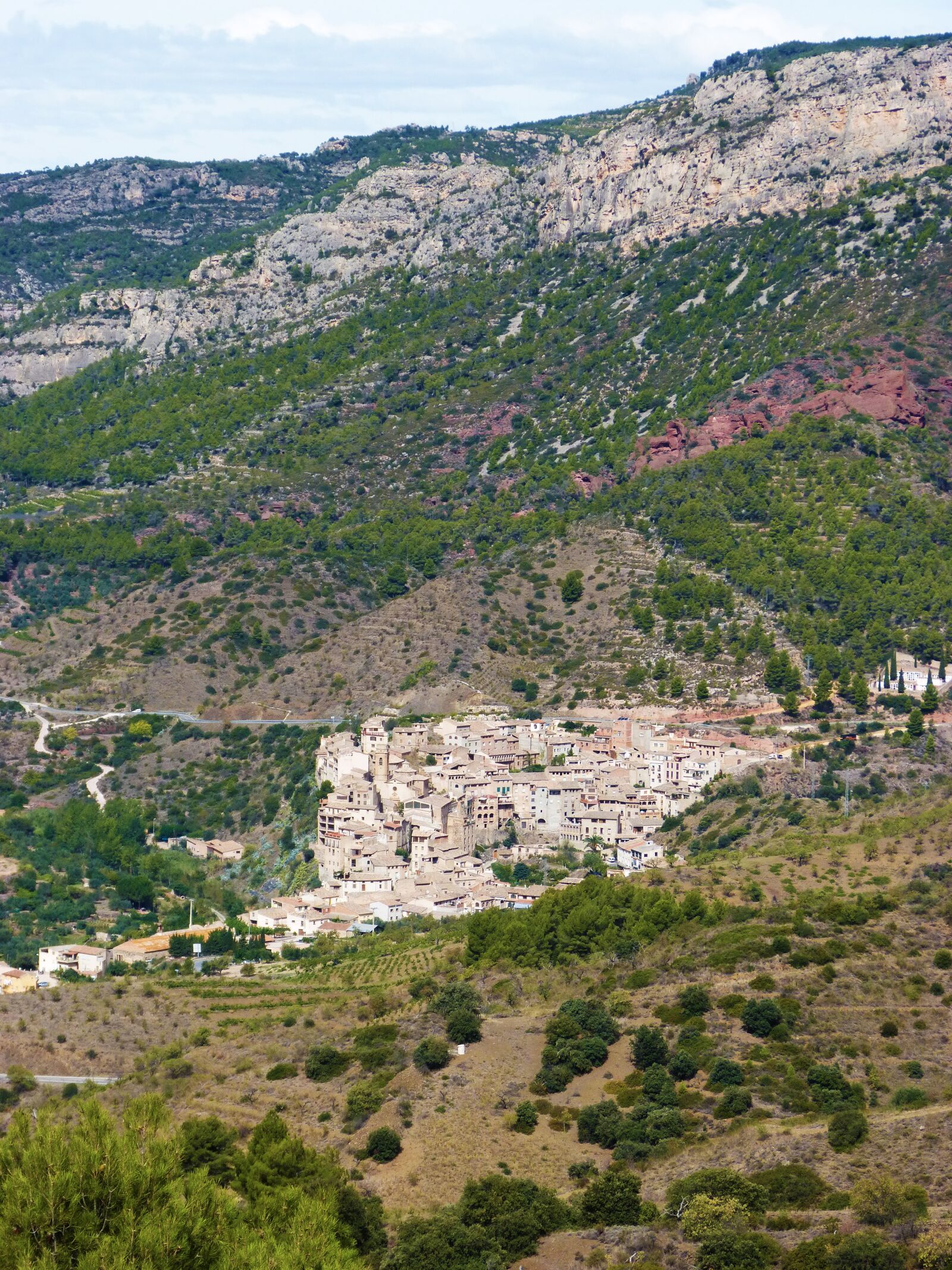 Panasonic DMC-FZ62 sample photo. People, landscape, priorat photography