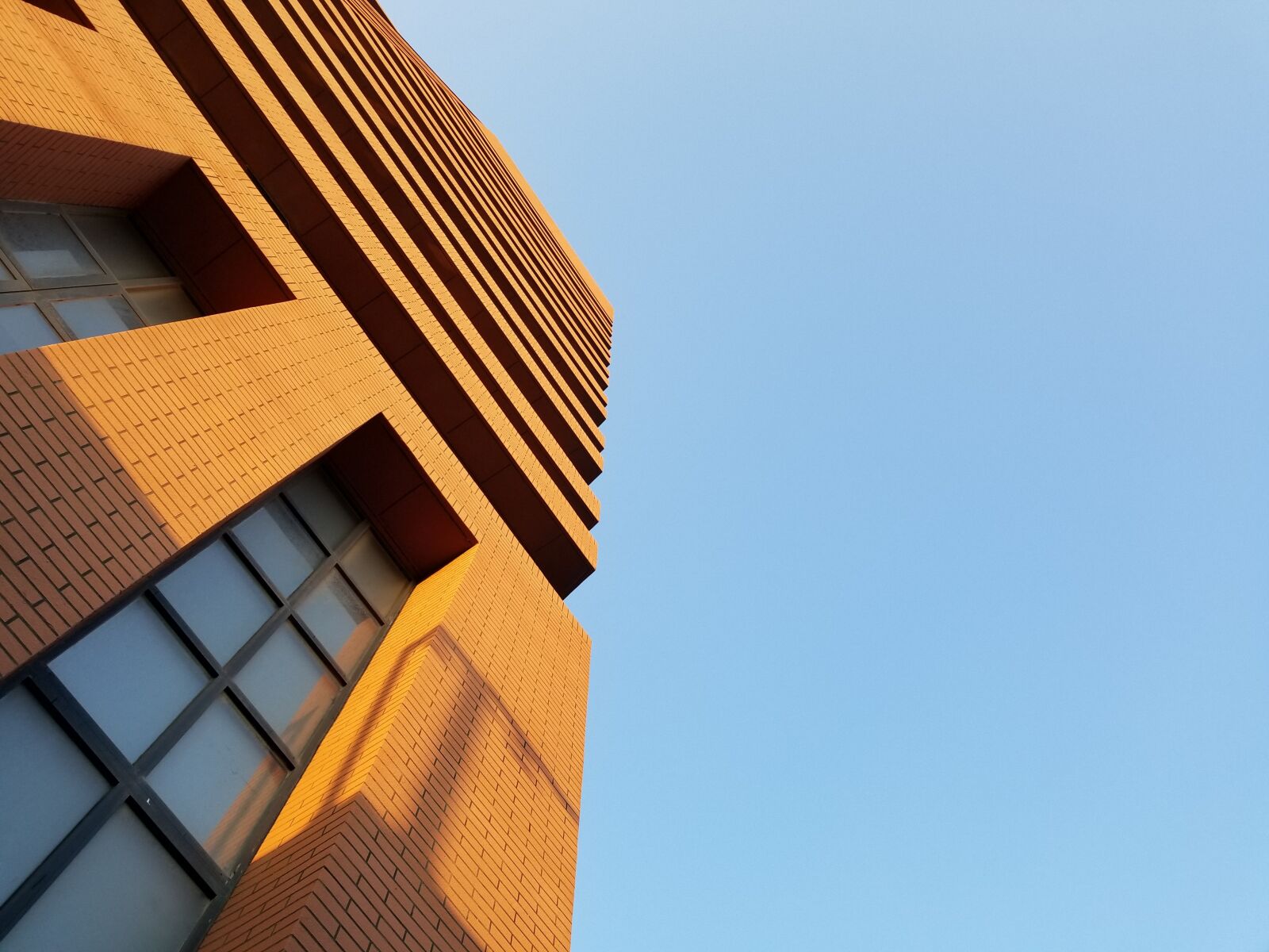 Samsung Galaxy S8 sample photo. Architecture, modern, travel destination photography