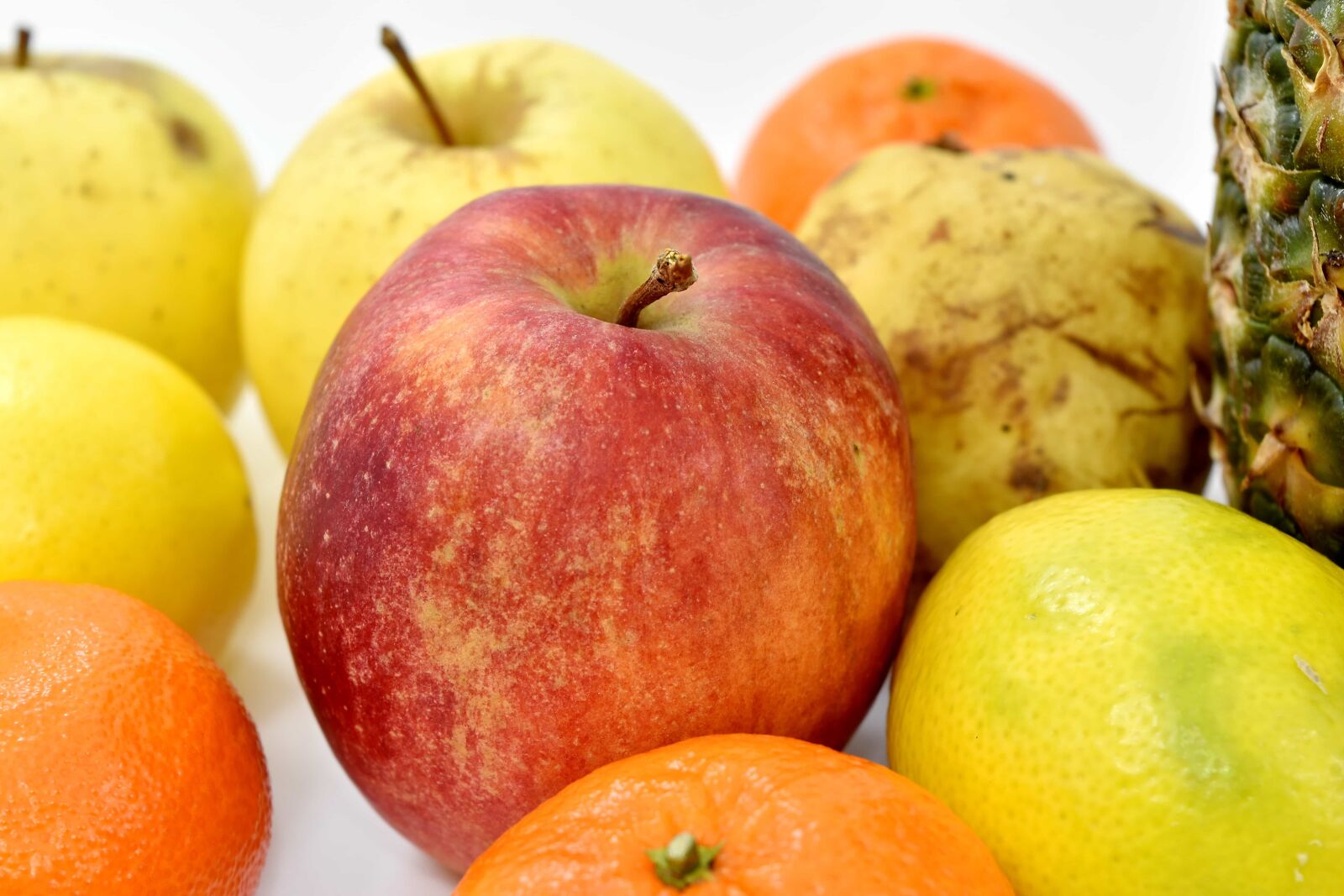 Nikon D5500 sample photo. Apple, fruit, organic, red photography