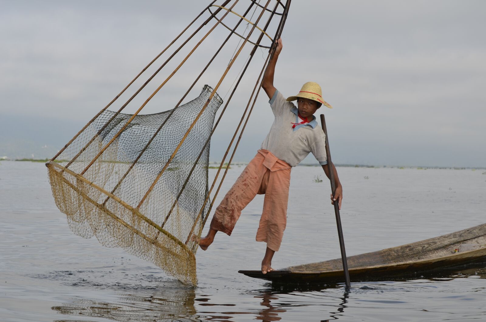 Nikon D7000 sample photo. Inle lake, myanmar, fisherman photography