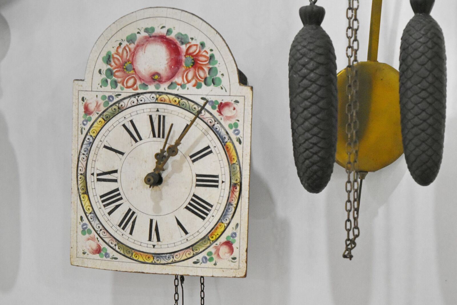 Nikon D5500 sample photo. Analog clock, antiquity, time photography
