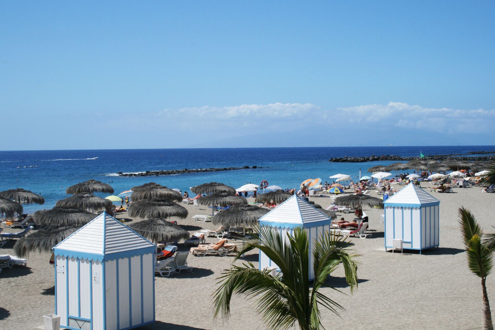 Canon EOS 400D (EOS Digital Rebel XTi / EOS Kiss Digital X) sample photo. Tenerife, beach, sand photography