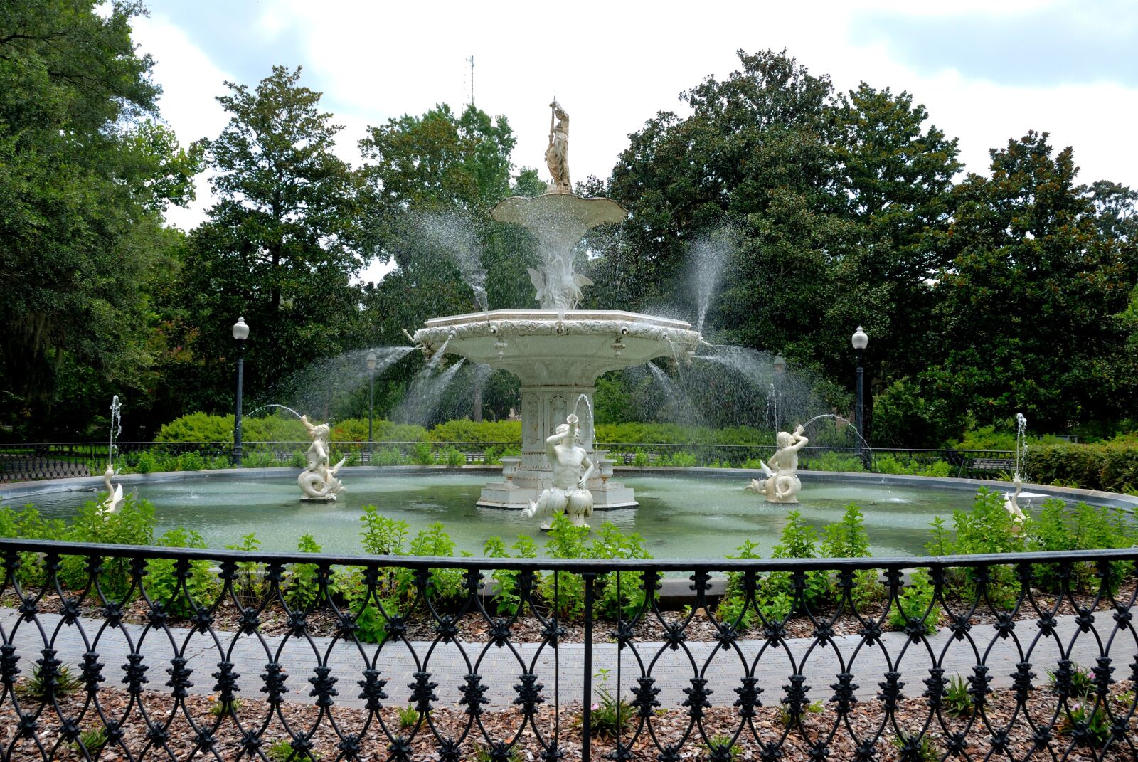 Nikon D200 sample photo. Forsyth park, fountain, landmark photography
