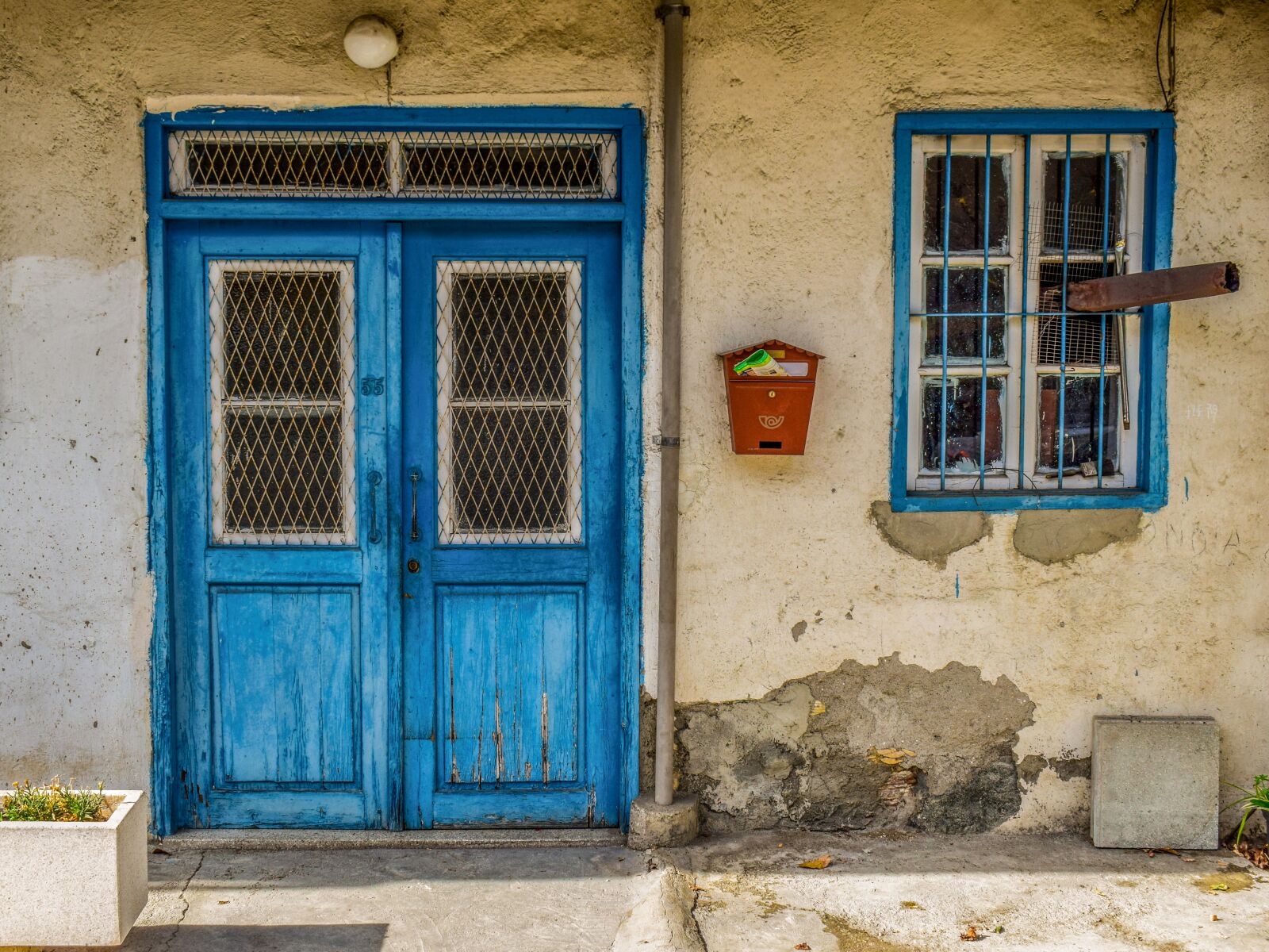 Nikon D3300 sample photo. Old house, abandoned, facade photography