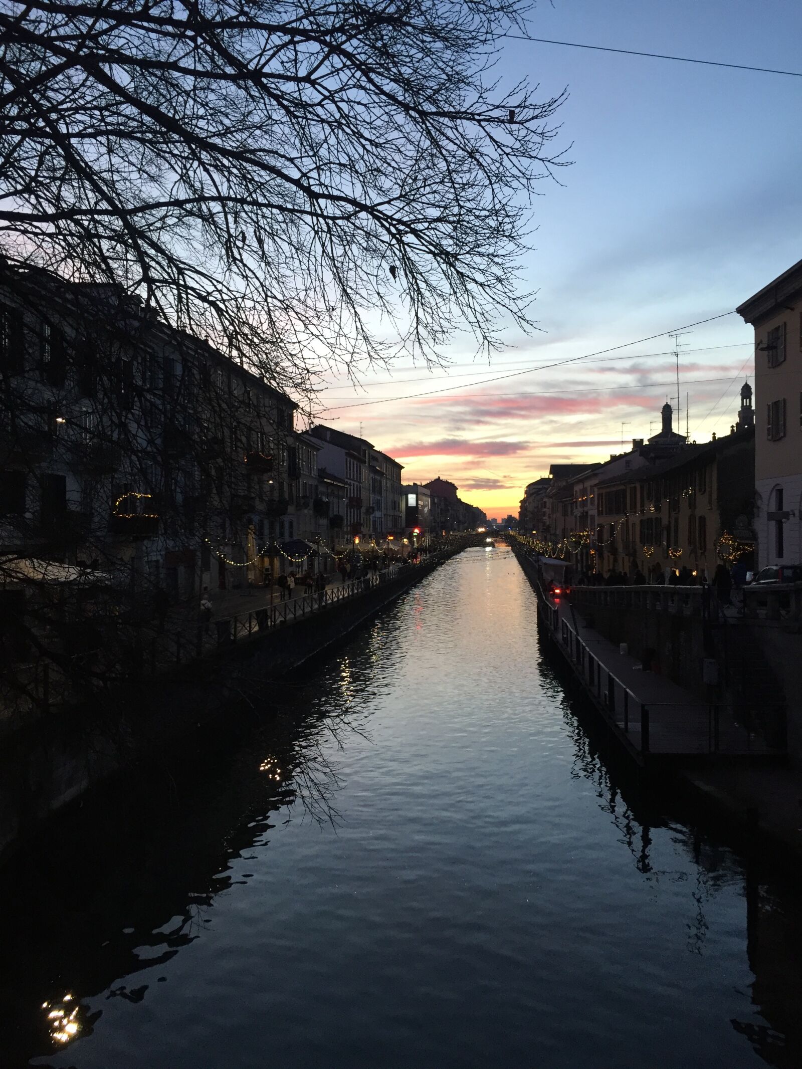 iPhone 6 back camera 4.15mm f/2.2 sample photo. Milano, navigli, milan photography