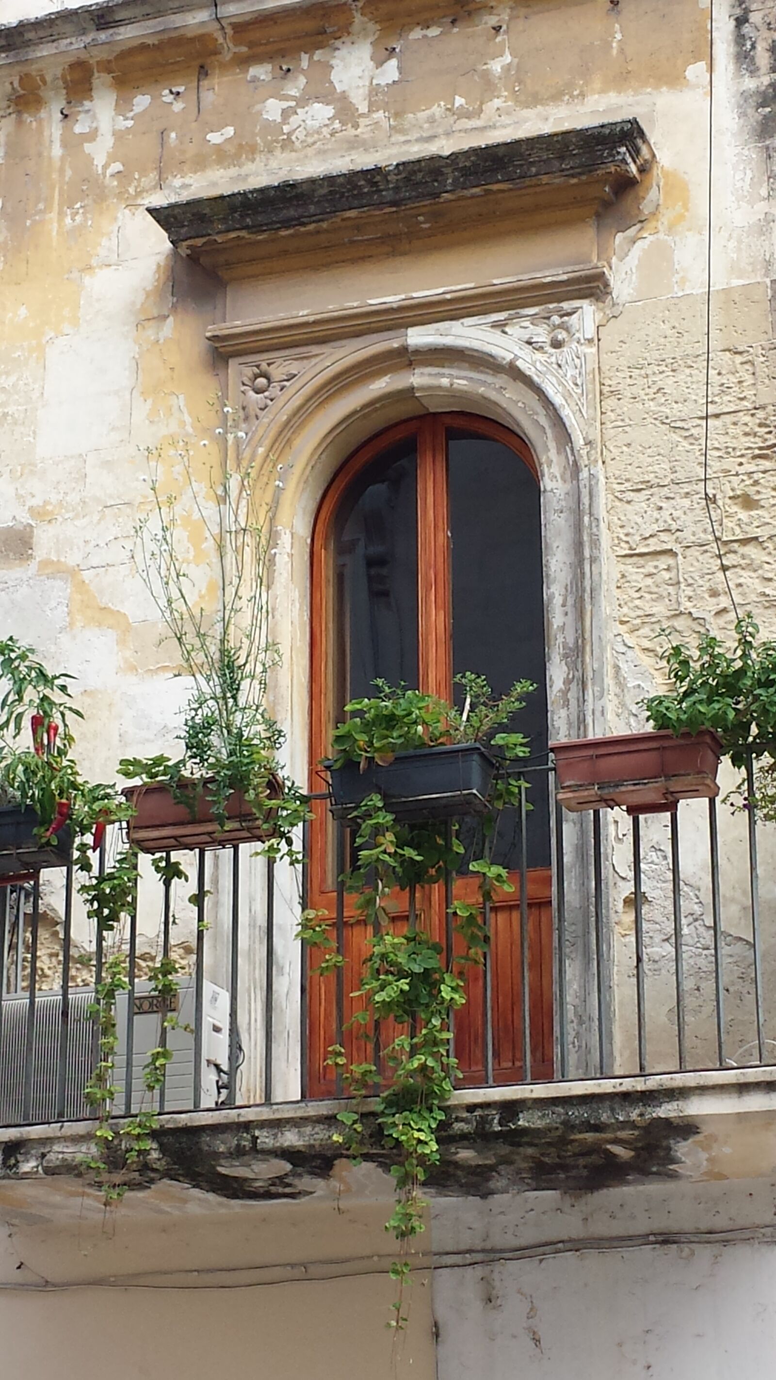Samsung Galaxy S4 sample photo. Italy, balcony, door photography