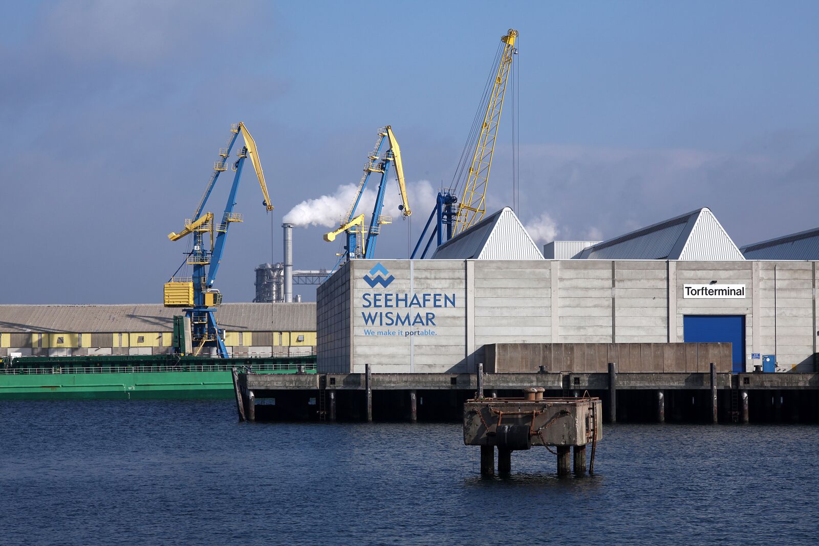 Canon EOS 5D Mark II sample photo. Baltic sea, wismar, seaport photography